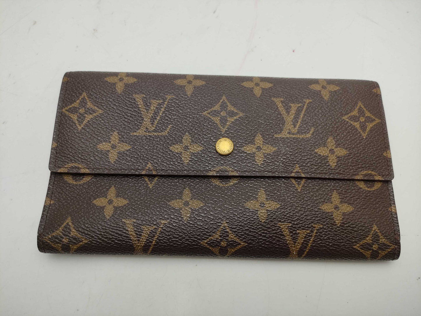 LOUIS VUITTON Monogram M61217 Portefeuille International Wallet