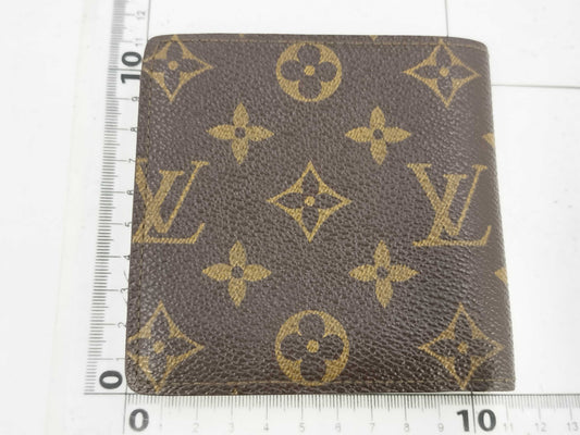 LOUIS VUITTON Monogram Bifold Wallet