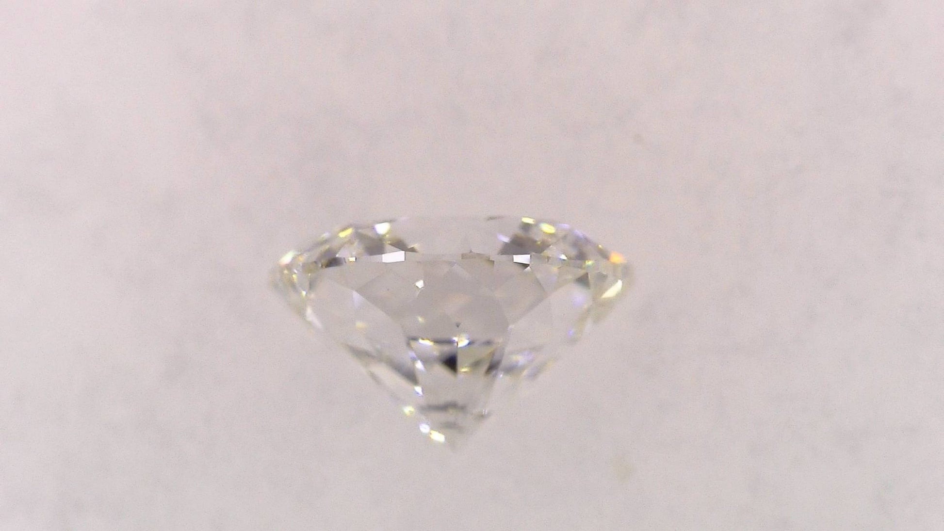 0.279ct F VVS-2 ****/GD/FR NONE NATURAL 4.06-4.18X2.56mm RD Diamond Loose