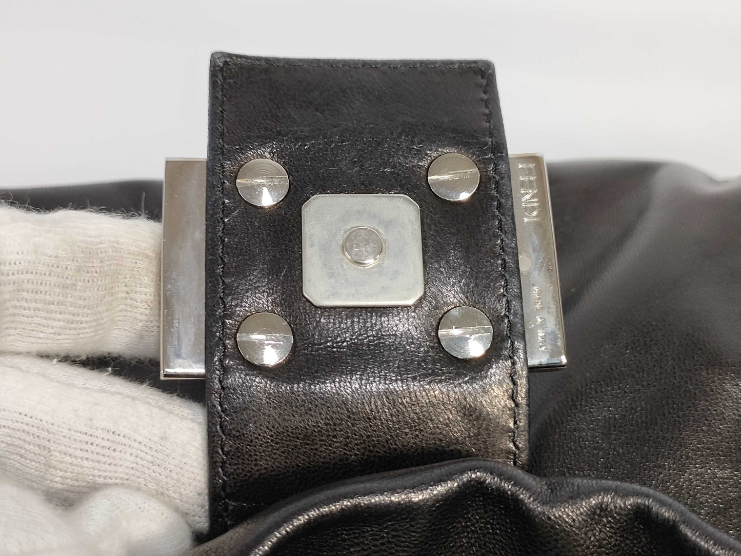 FENDI Mamma Bucket Leather Shoulder Bag Black