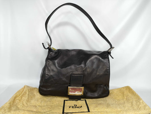 FENDI Mamma Bucket Leather Shoulder Bag Black