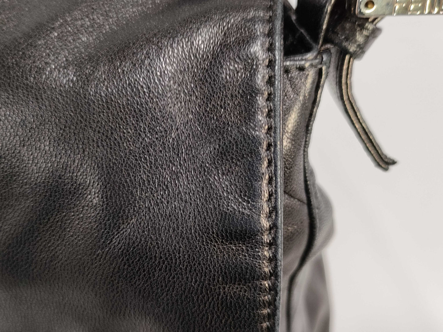 FENDI Mamma Bucket Leather Shoulder Bag Black