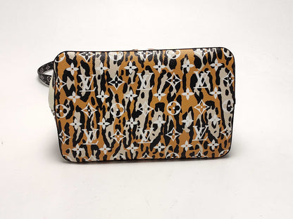 LOUIS VUITTON Monogram NeoNoe Shoulder Bag
