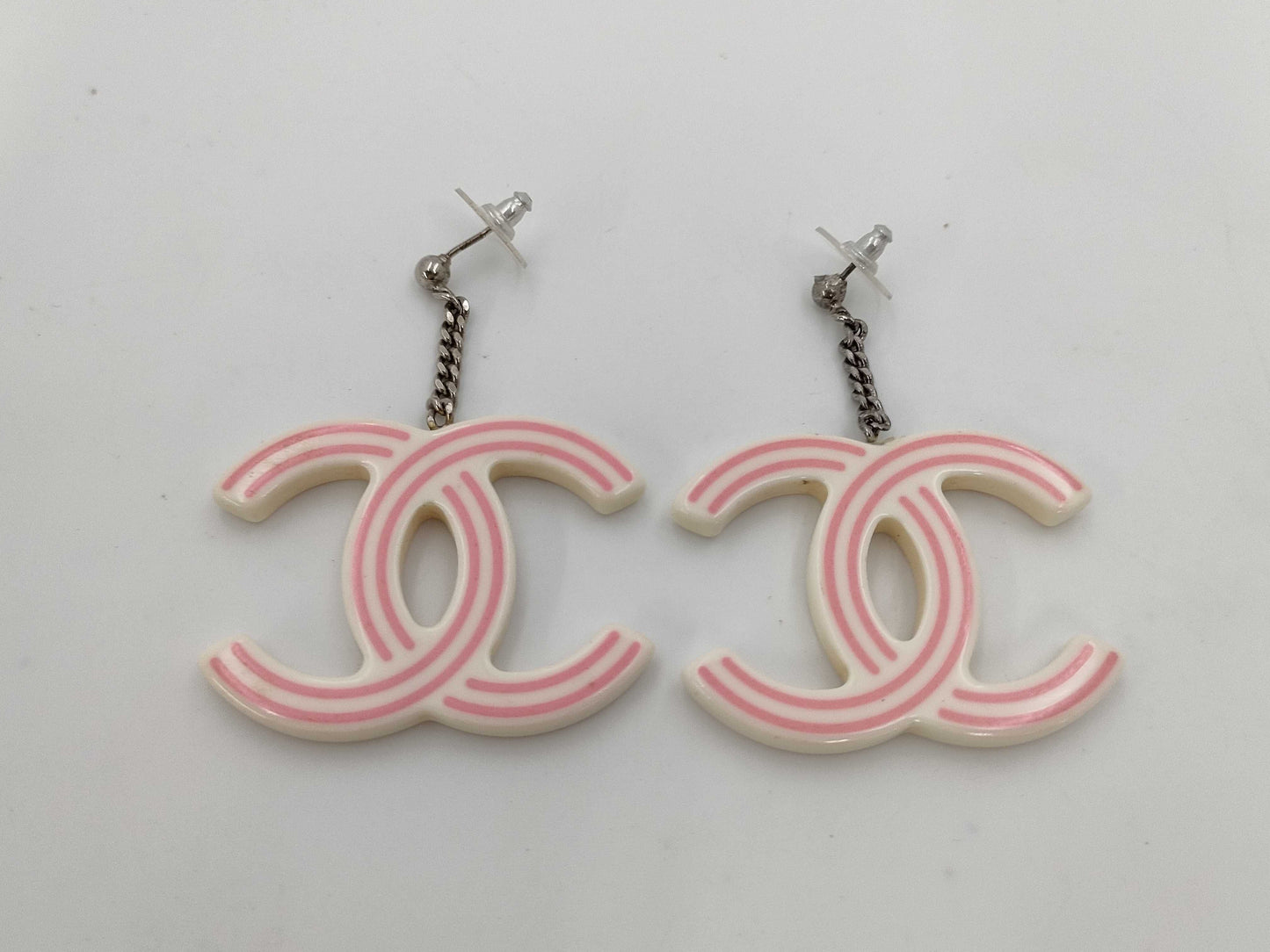 CHANEL Swing Earrings