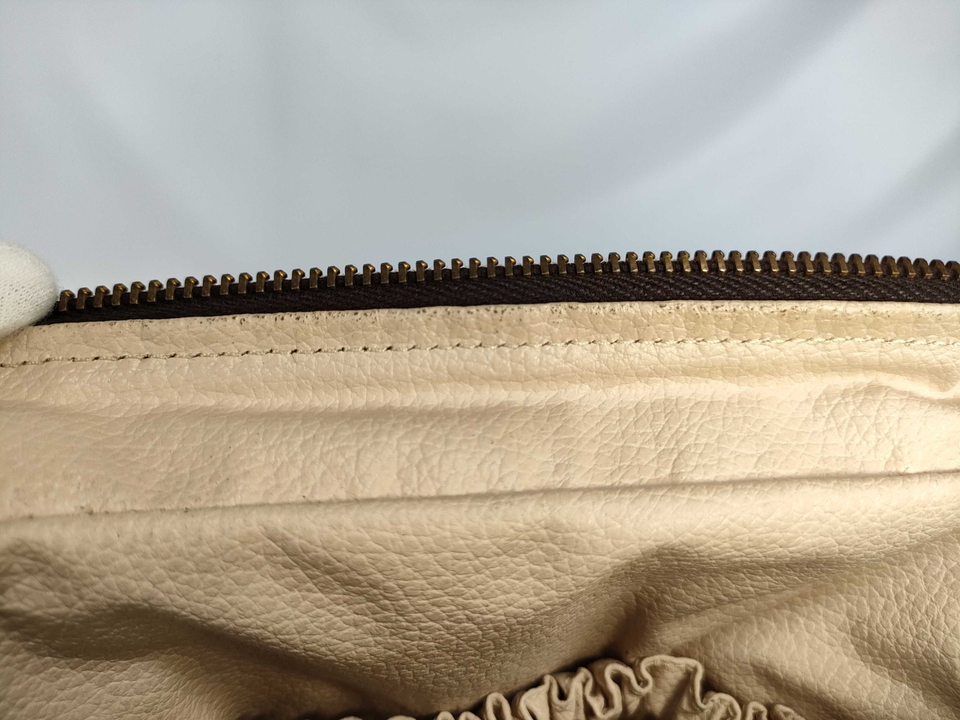 LOUIS VUITTON [Model Number] M47522 Monogram True Toilet 28 Pouch