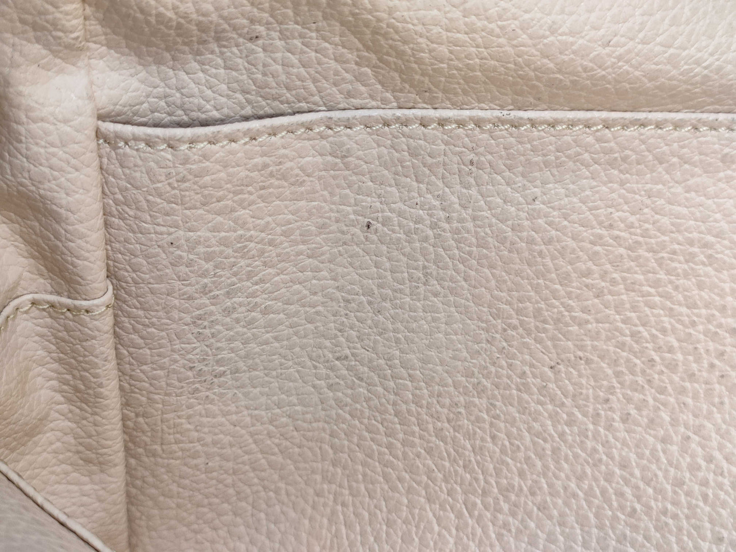 LOUIS VUITTON [Model Number] M47522 Monogram True Toilet 28 Pouch