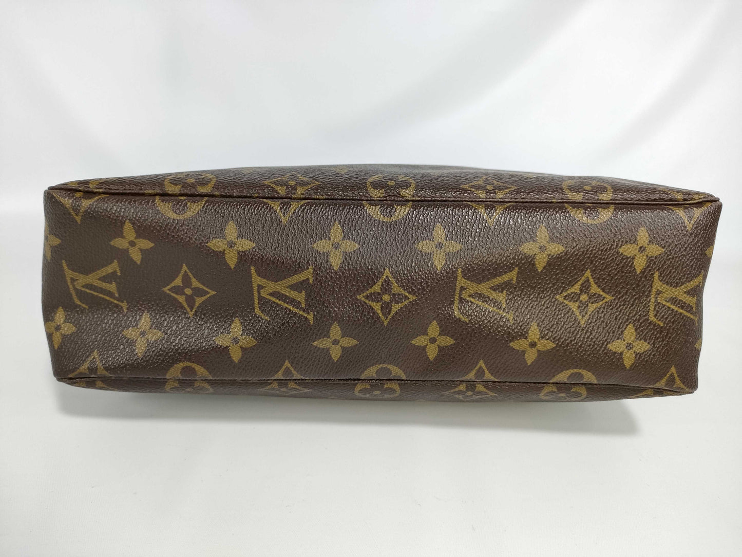 LOUIS VUITTON [Model Number] M47522 Monogram True Toilet 28 Pouch