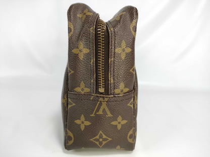 LOUIS VUITTON [Model Number] M47522 Monogram True Toilet 28 Pouch