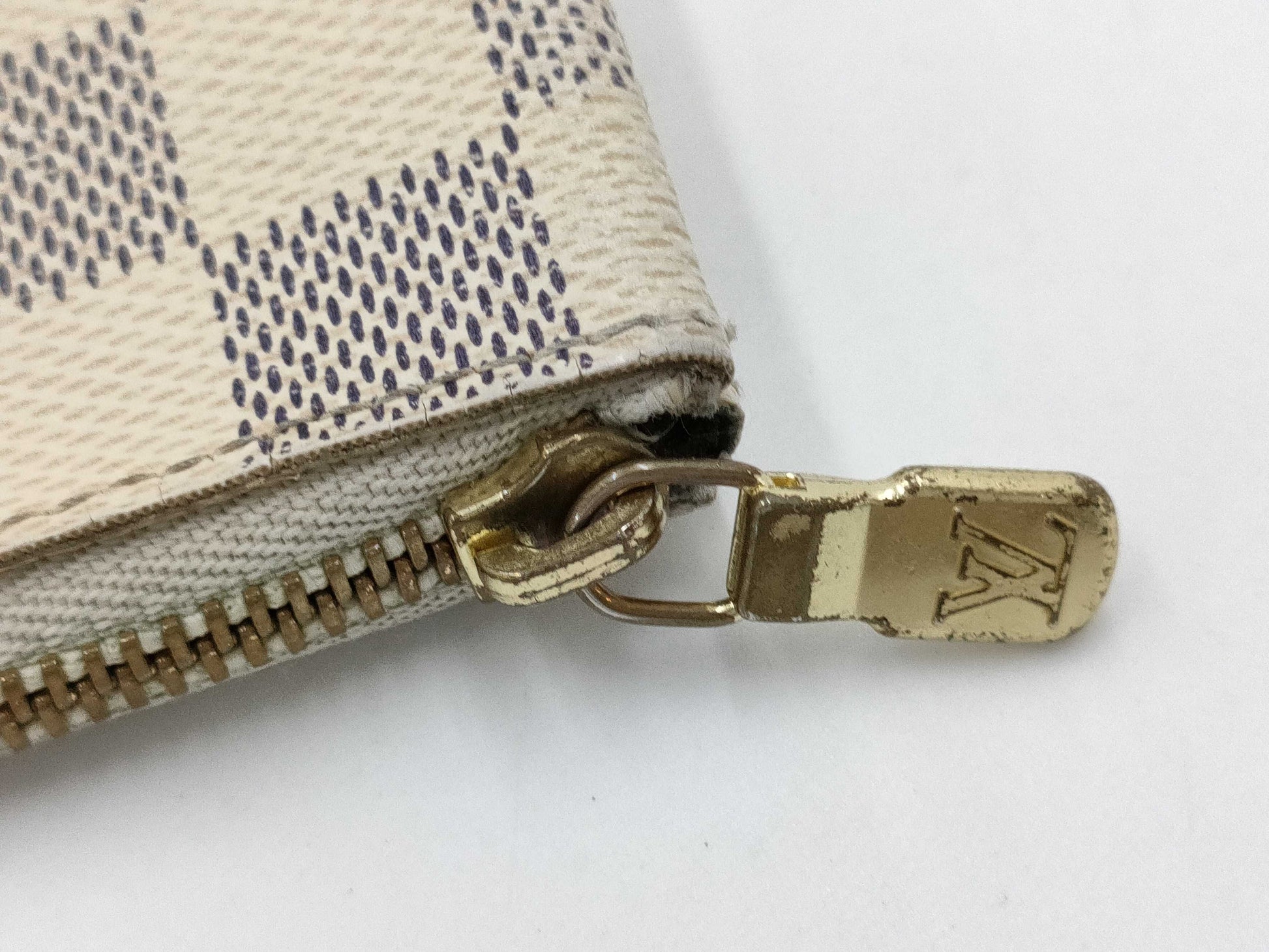 LOUIS VUITTON Damier Azur Pochette Cle Coin Case