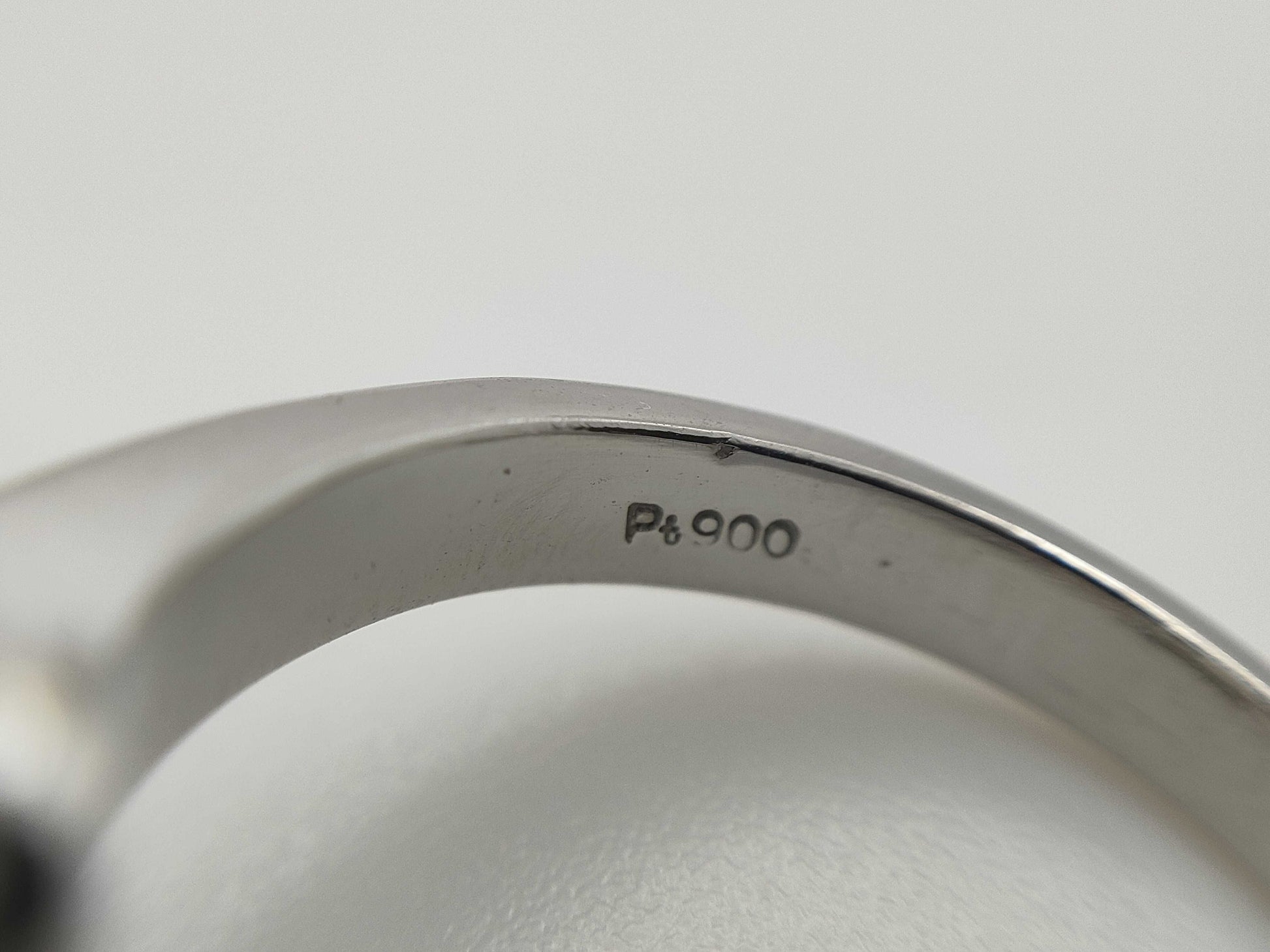 AX 0.811ct D 0.88ct PT900 9.9g Ring 