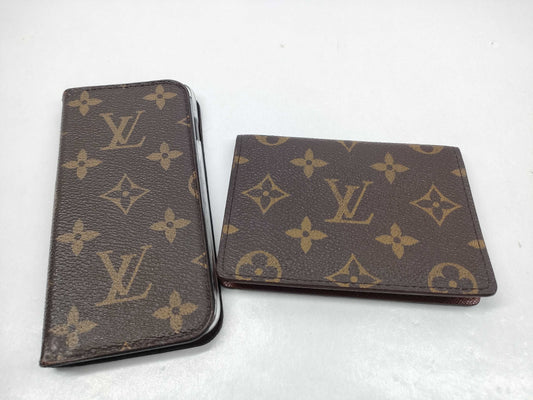 LOUIS VUITTON Monogram iPhone Case and Business Card Case Set