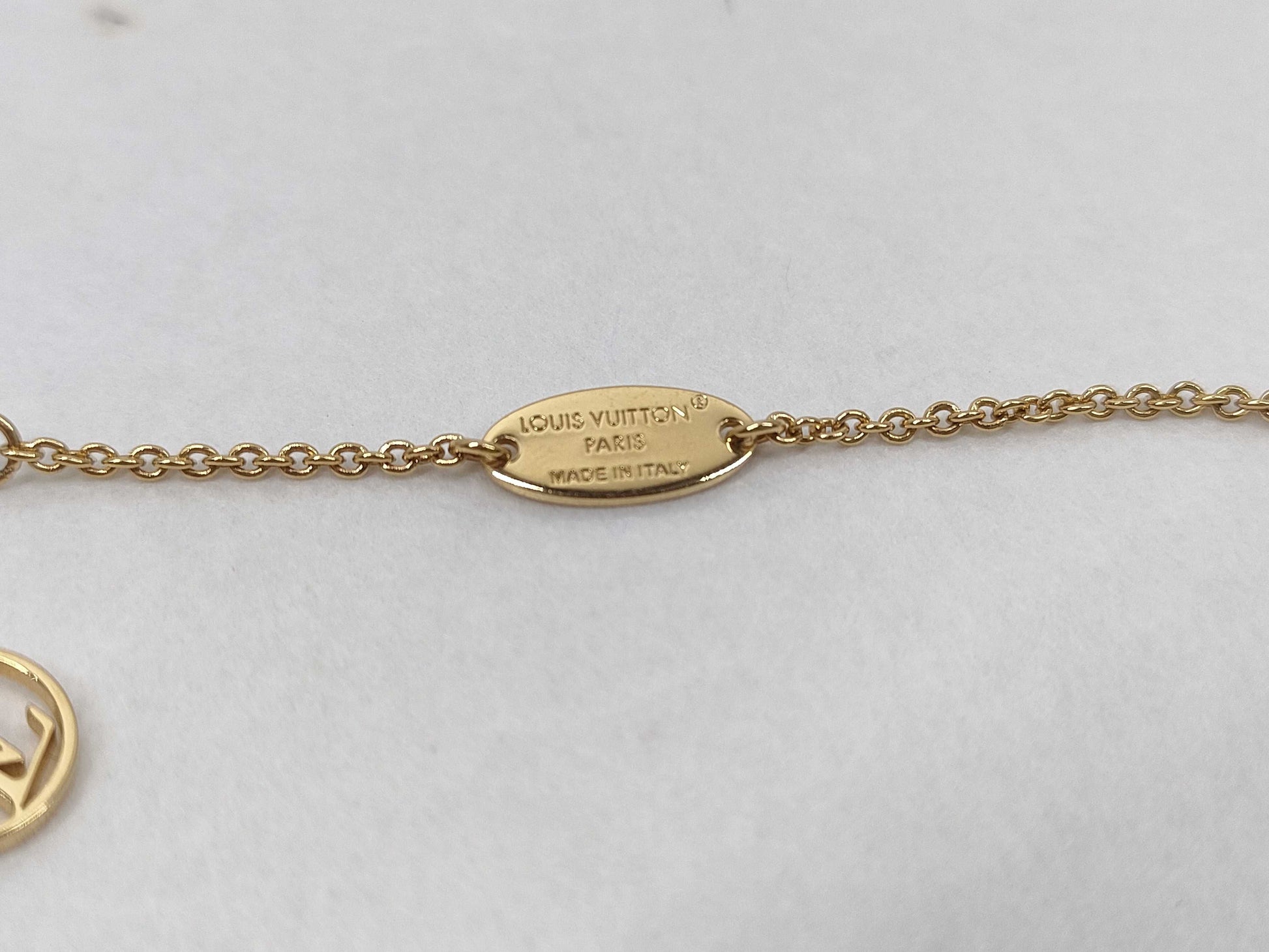 LOUIS VUITTON M01092 M01092 LV Iconic Enamel Necklace Necklace