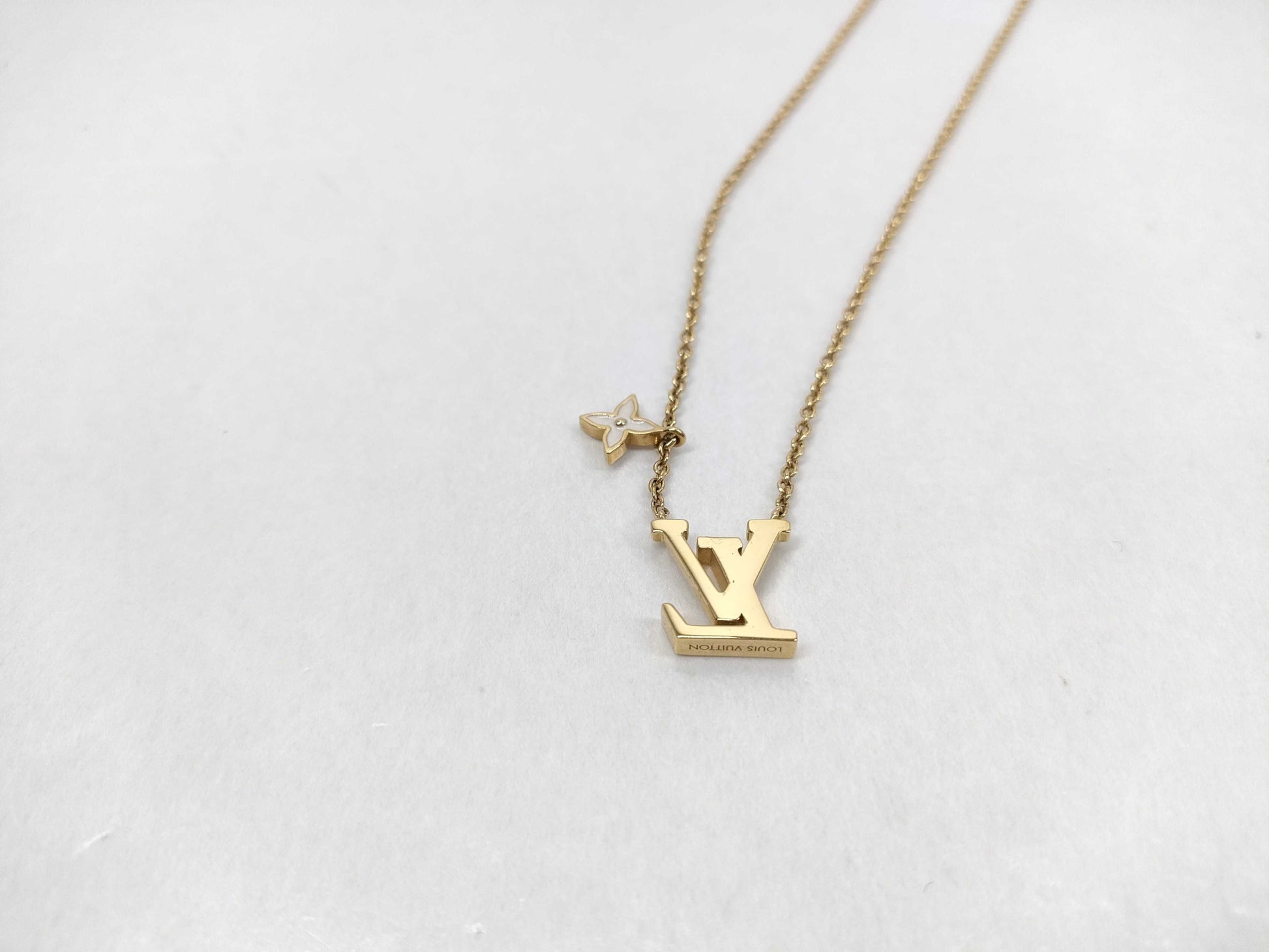 LOUIS VUITTON M01092 M01092 LV Iconic Enamel Necklace Necklace