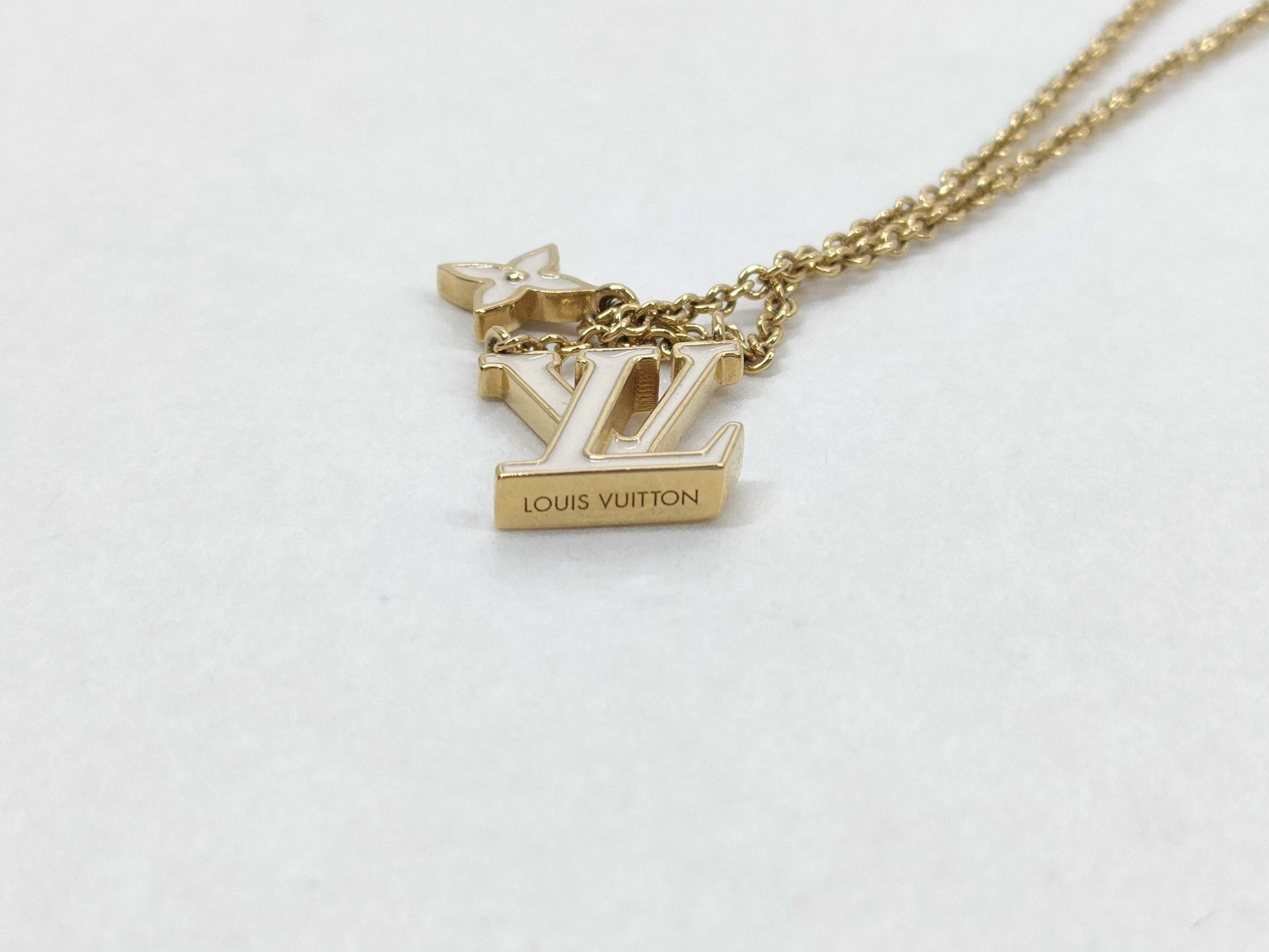 LOUIS VUITTON M01092 M01092 LV Iconic Enamel Necklace Necklace
