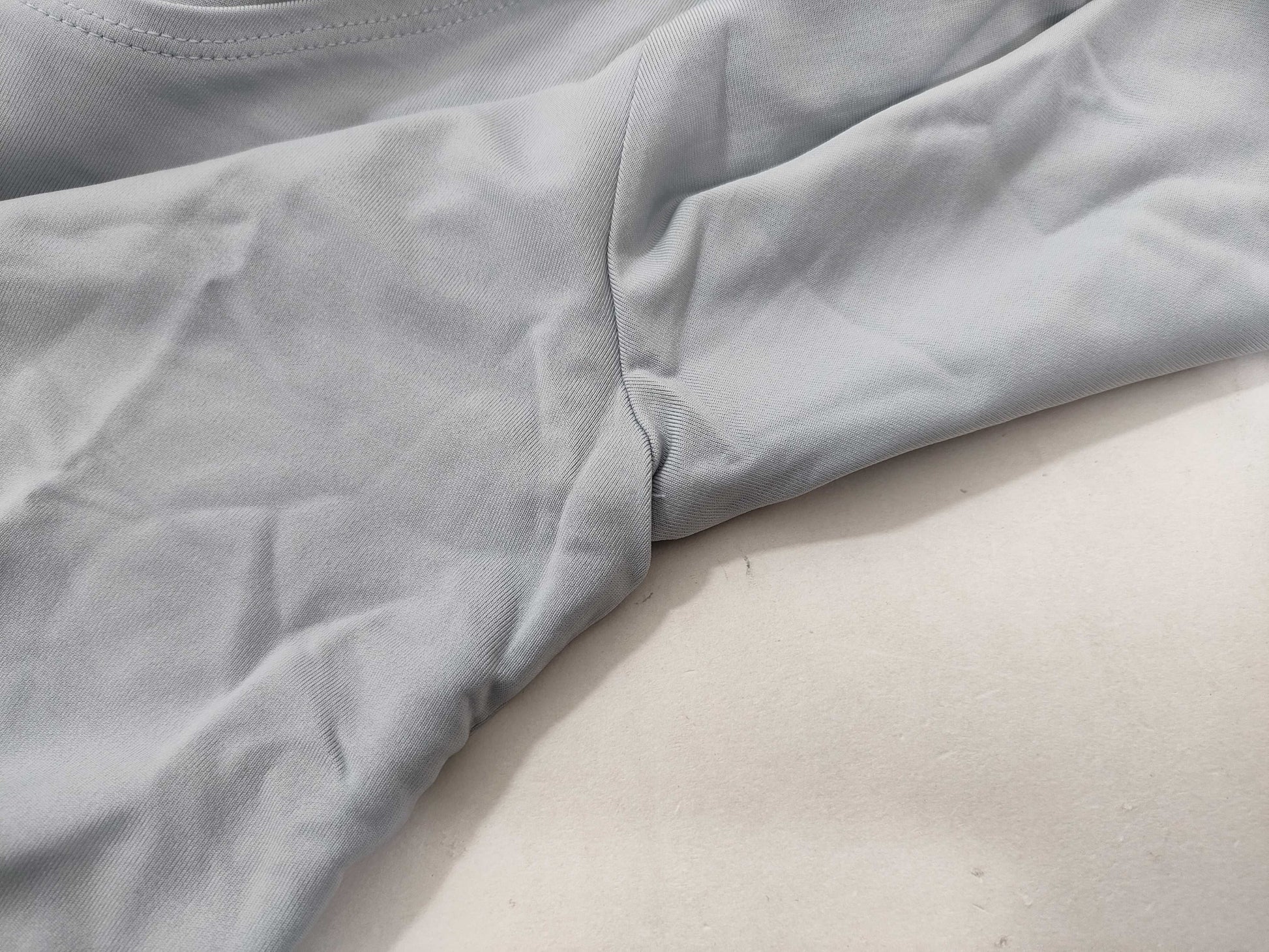ISSEY MIYAKE / Tops Tops