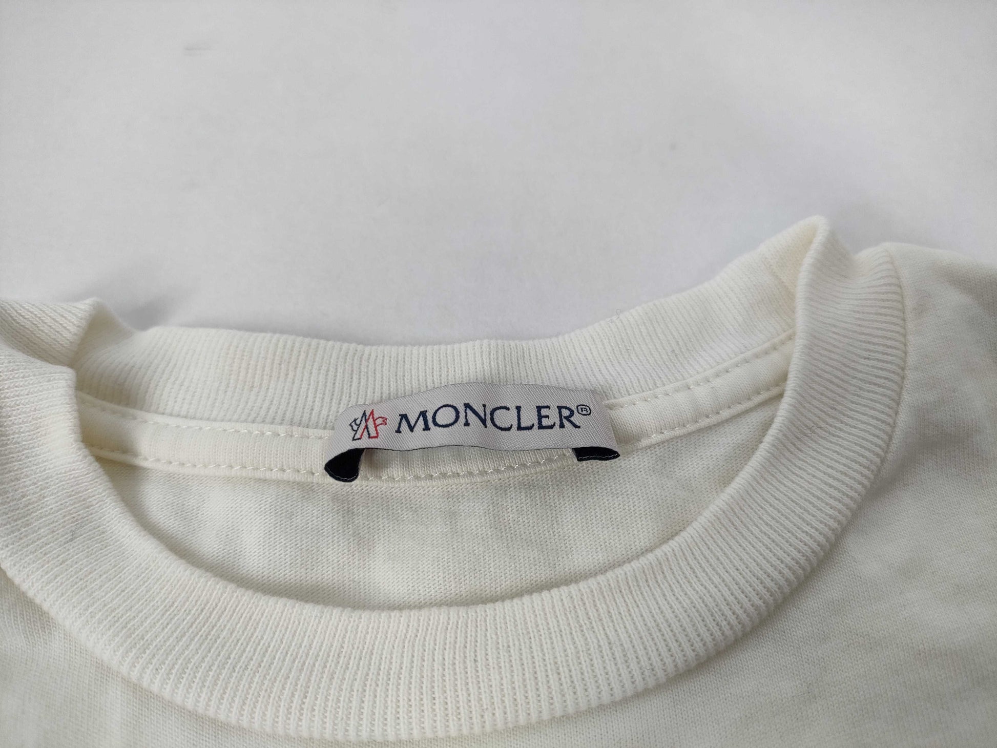MONCLER MAGLIA T-SHIRT T-SHIRT/45269071VFYU T-shirt