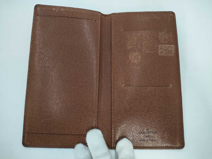 Louis Vuitton Monogram Wallet *1 / Gucci Jackie Wallet *1 / Ferragamo Wallet *1 / 3-Piece Designer Wallet Set