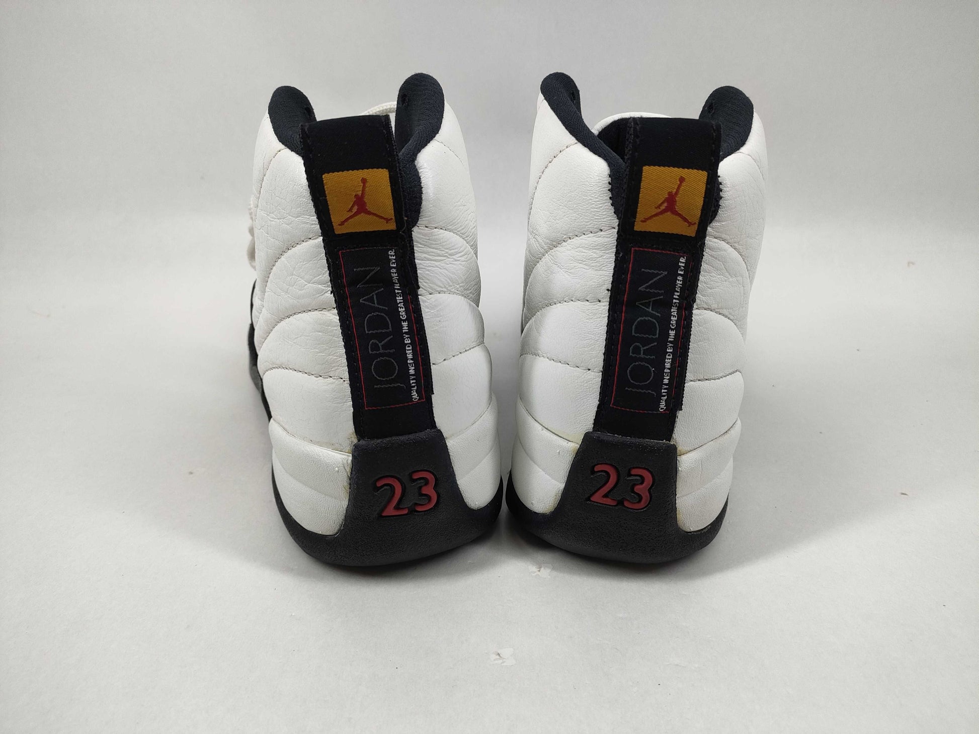 NIKE 130690-101 Air Jordan 12 OG Taxi Sneakers