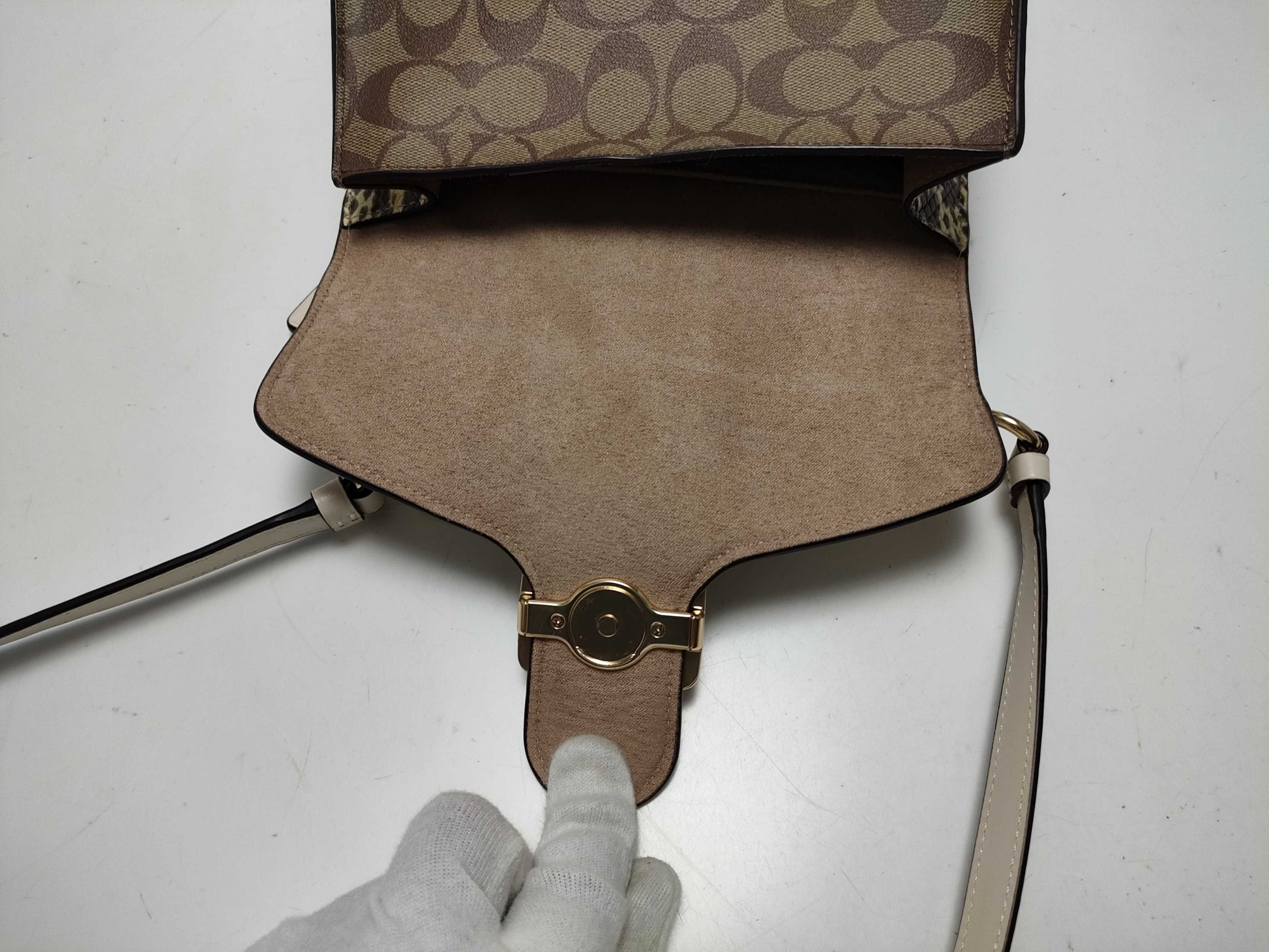 COACH Signature C1325 Shoulder Bag