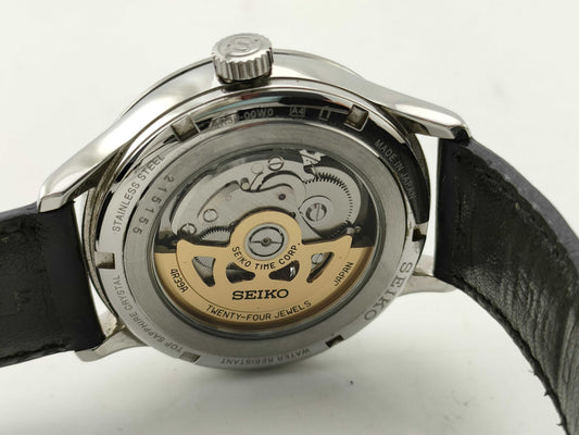SEIKO 4R39-00W0 Men's Watch
