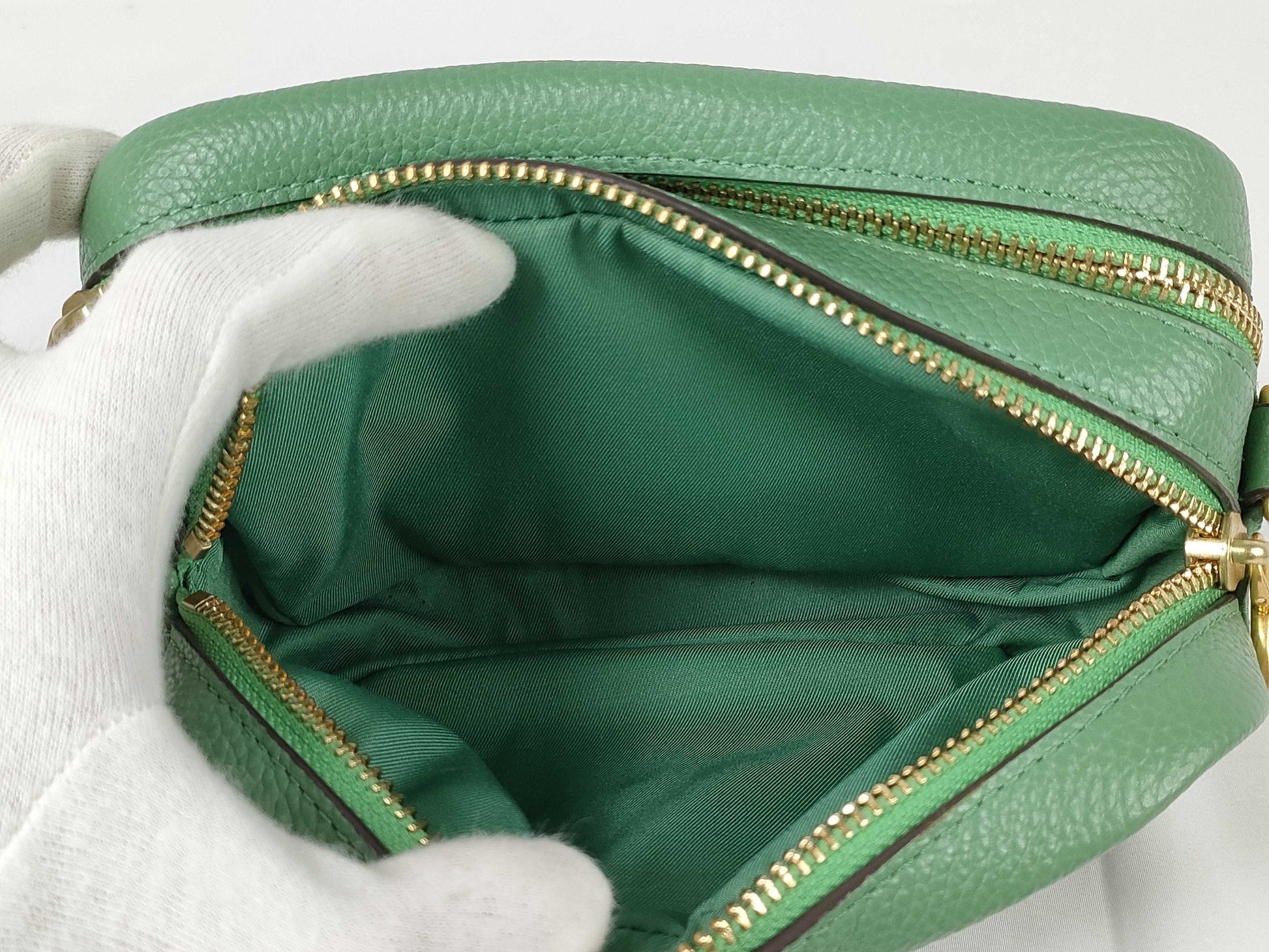 Tory Burch Leather Logo Shoulder Bag Green