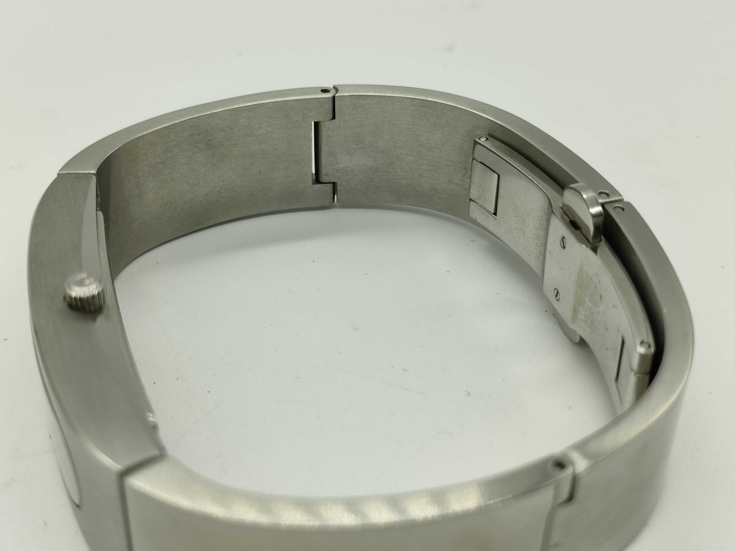GUCCI 2400 S Women's Watch