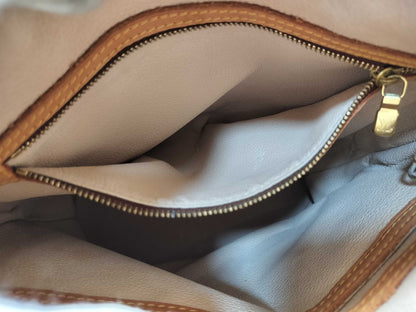 LOUIS VUITTON M42238 Monogram Bucket PM Shoulder Bag
