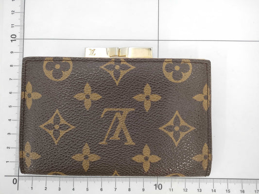 LOUIS VUITTON Monogram LV Clasp Purse USA Exclusive T61922 Monogram Wallet