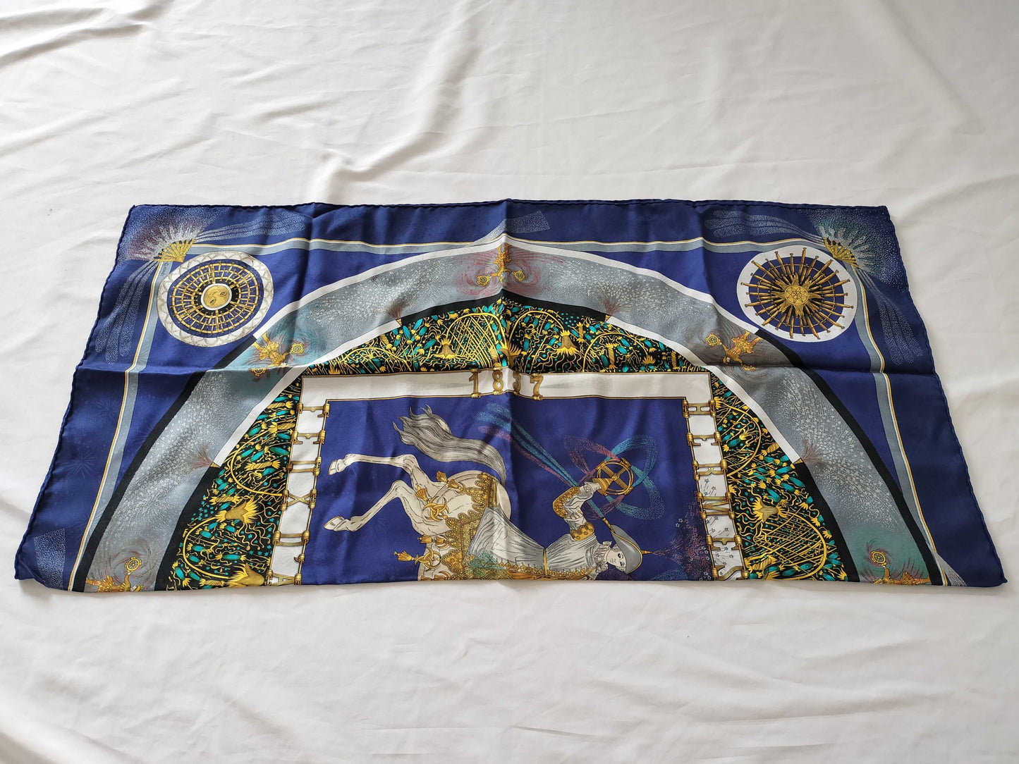 HERMES Carre Carre 90 Skilled Fire Scarf