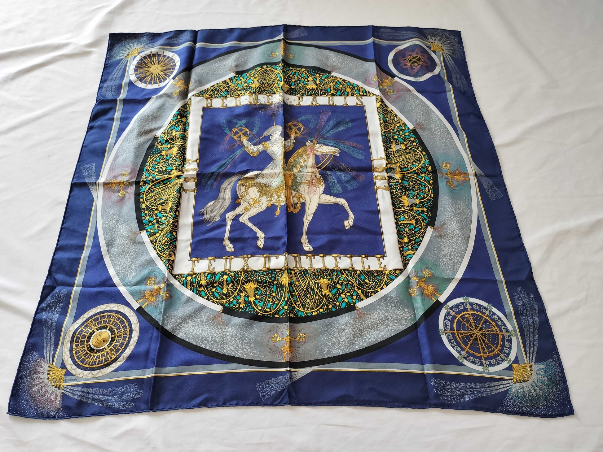 HERMES Carre Carre 90 Skilled Fire Scarf