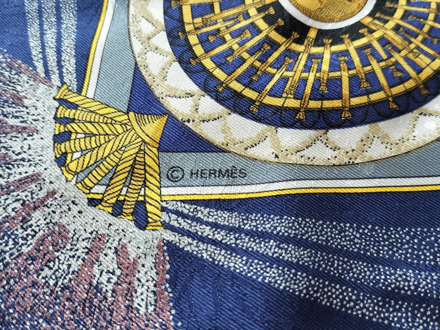 HERMES Carre Carre 90 Skilled Fire Scarf