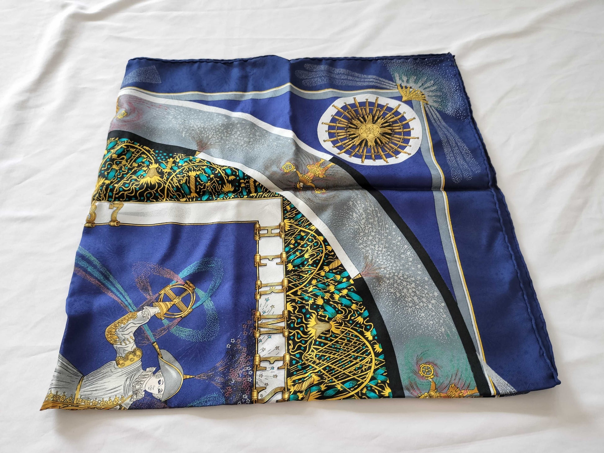 HERMES Carre Carre 90 Skilled Fire Scarf