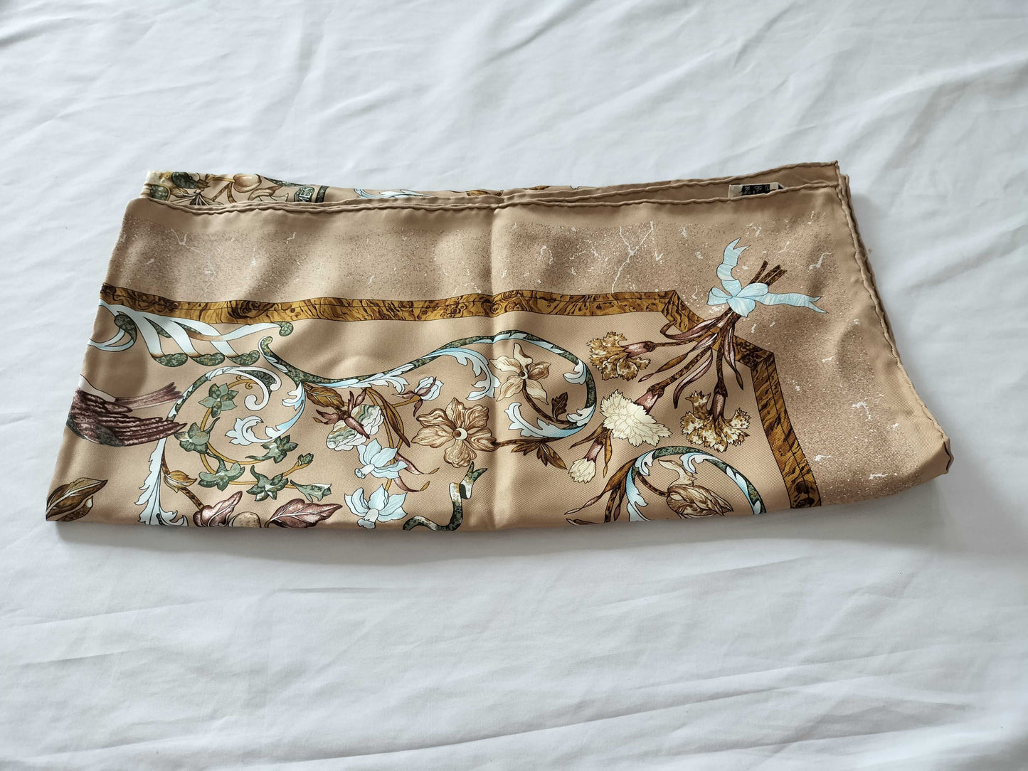 HERMES Carré 90 Scarf with Eastern Stones and Western Stonework