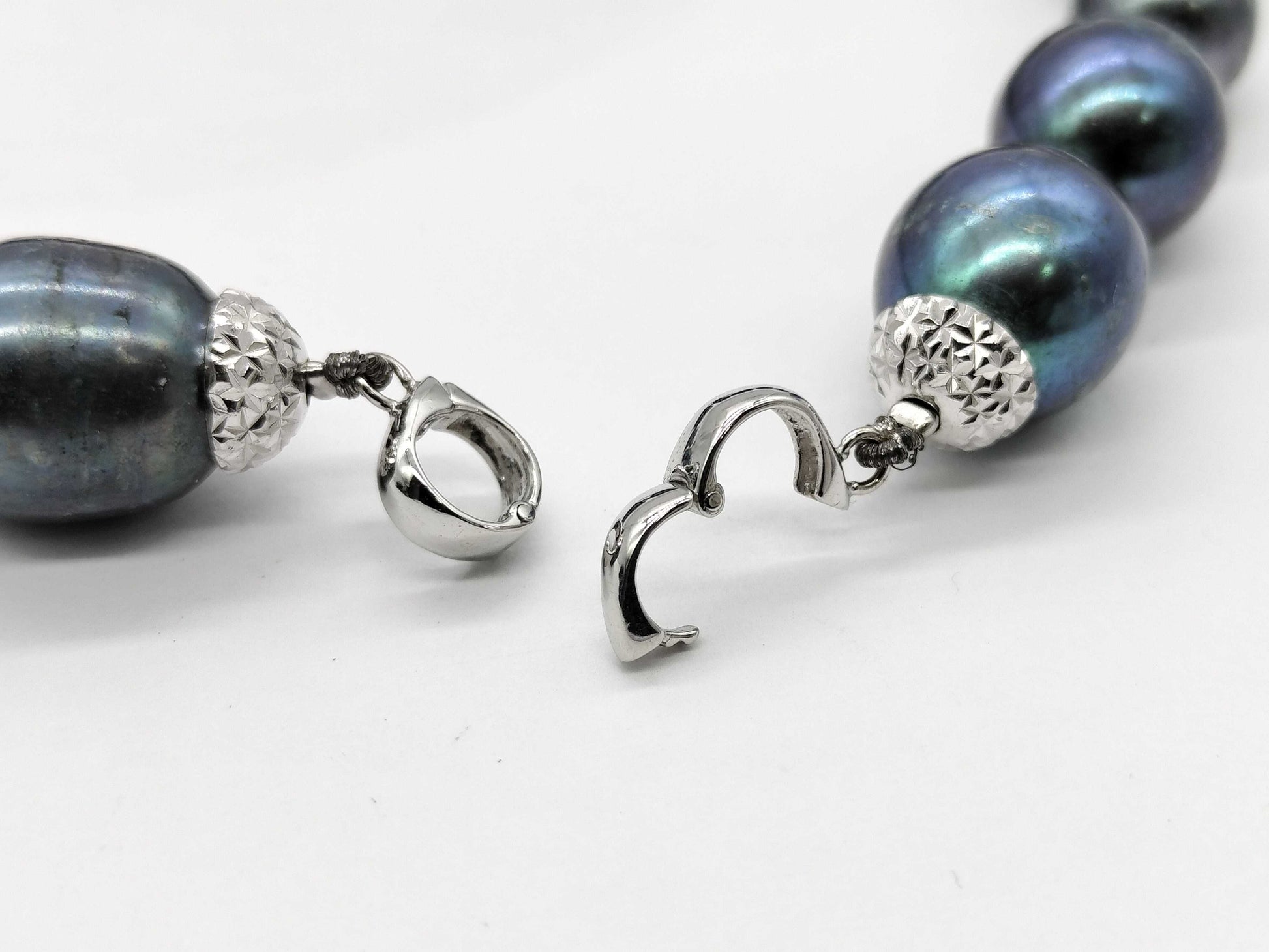 Black South Sea Pearl Necklace, Diameter: Approx. 9.7mm-12.2mm, 14K White Gold, 62.7g 