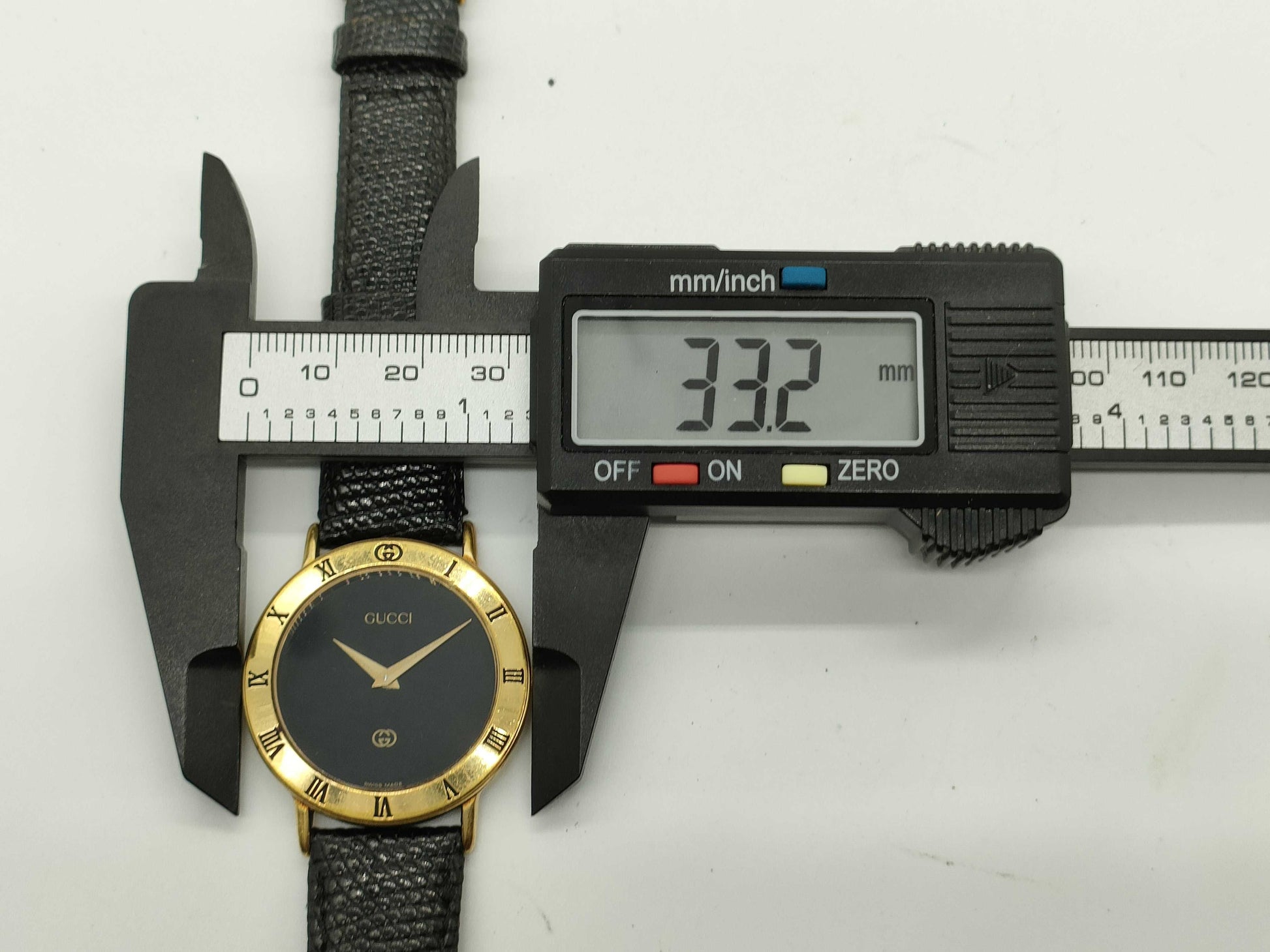 GUCCI 3100J Boys' Watch with Aftermarket Strap, Unused