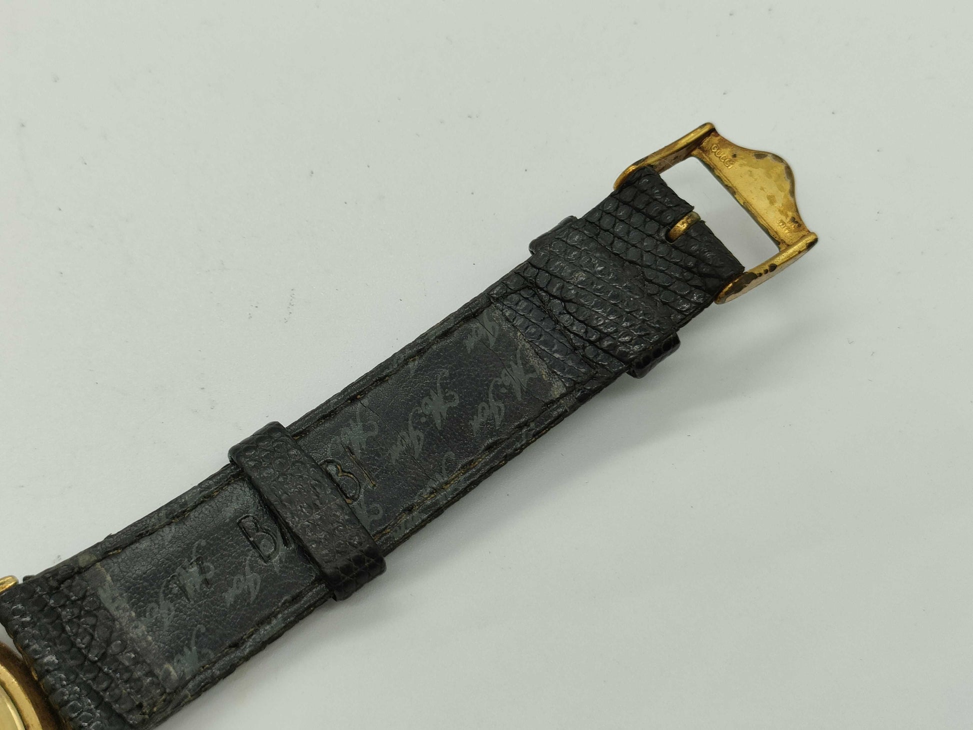 GUCCI 3100J Boys' Watch with Aftermarket Strap, Unused