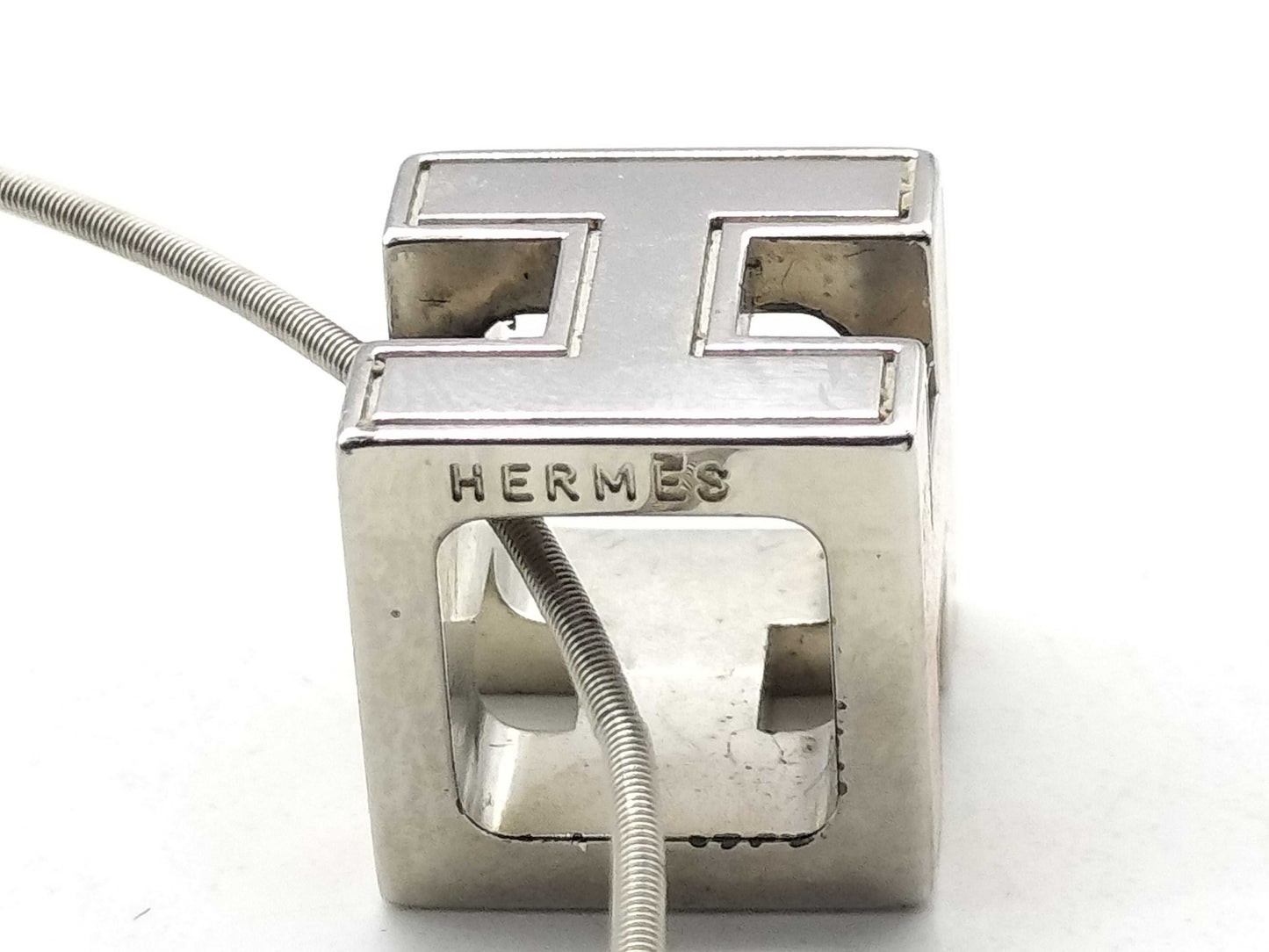 HERMES Necklace, Cage d'Ash H Cube Necklace