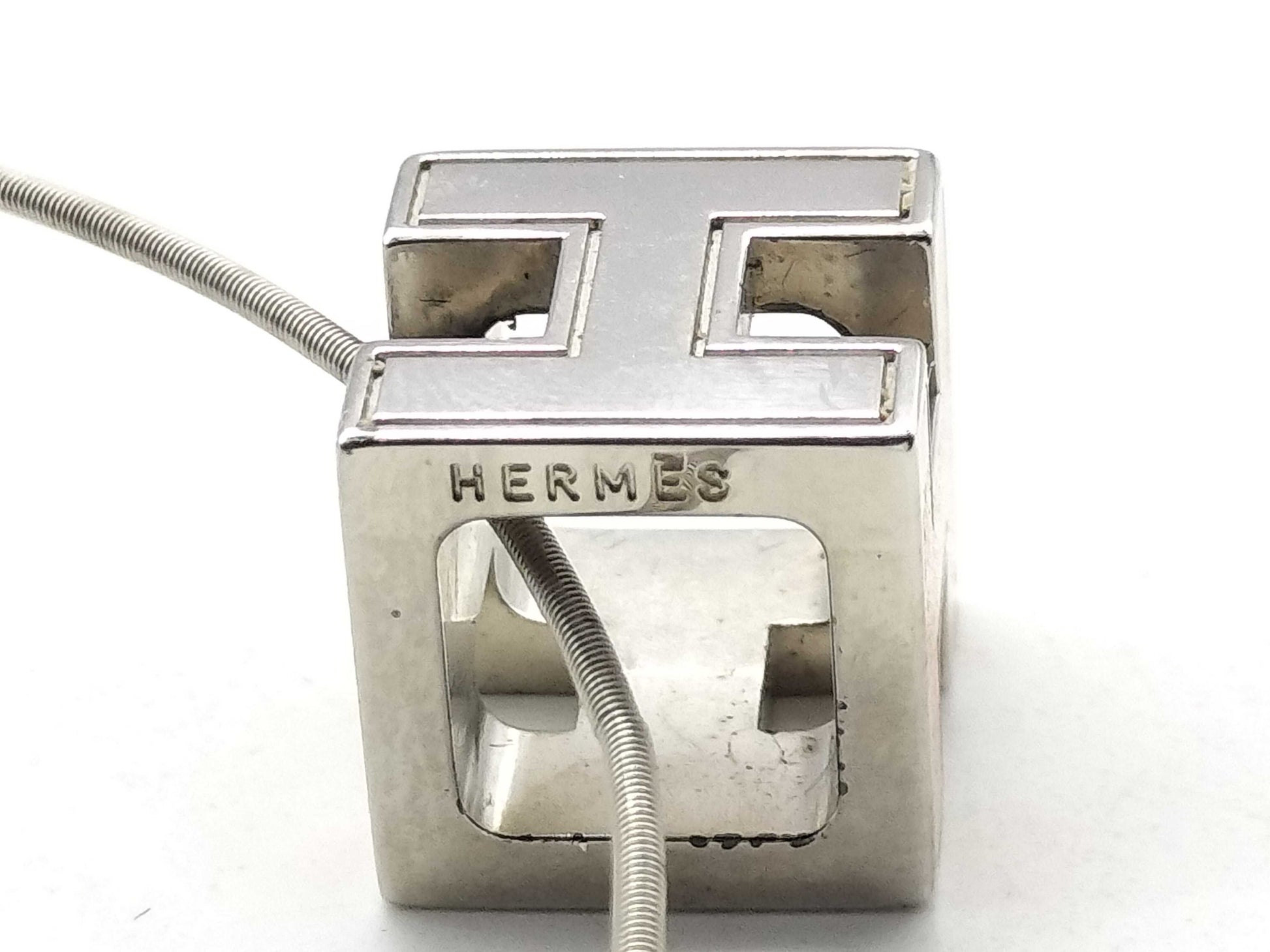 HERMES Necklace, Cage d'Ash H Cube Necklace