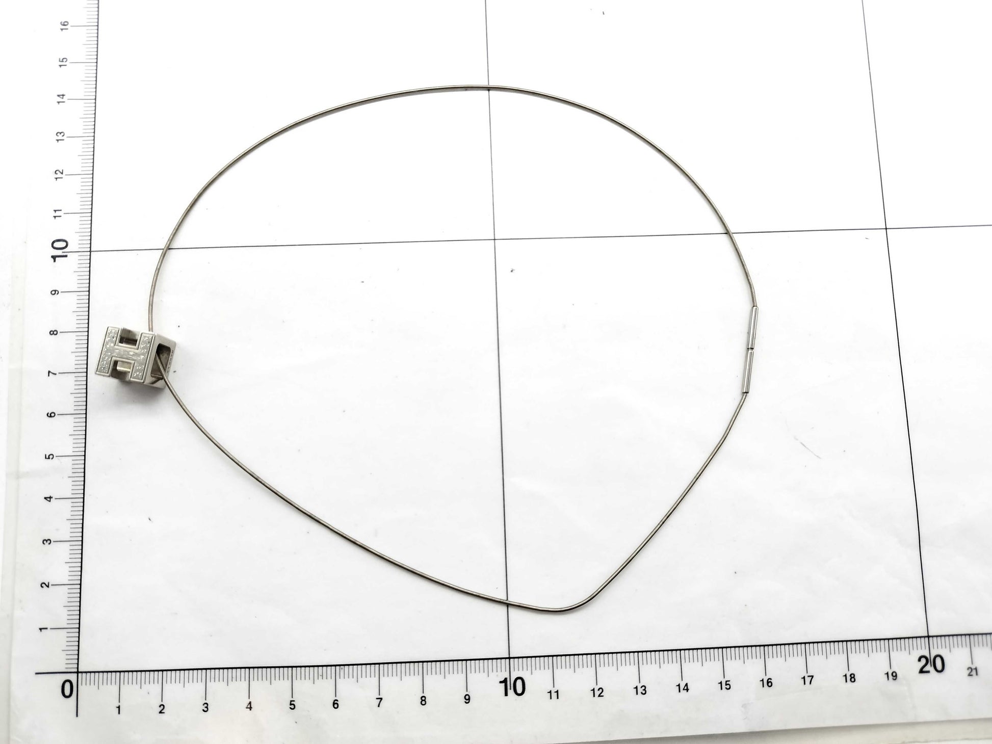 HERMES Necklace, Cage d'Ash H Cube Necklace