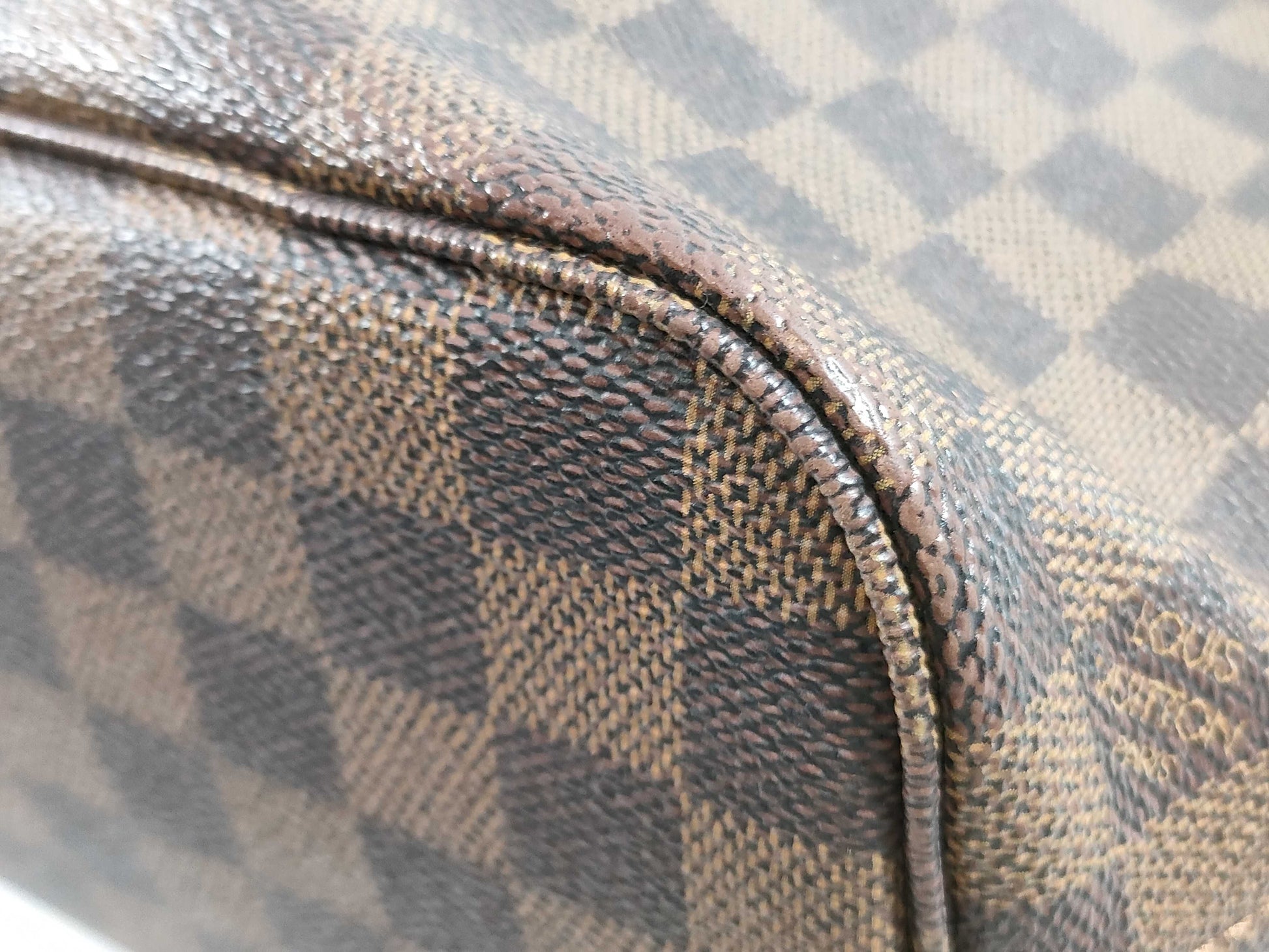 LOUIS VUITTON N51109 Damier Neverfull PM Handbag
