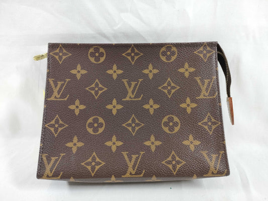 LOUIS VUITTON M47544 Monogram Poche Toilette 19 Clutch Bag