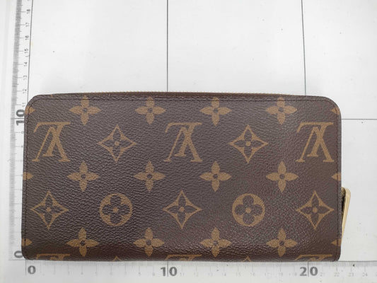 LOUIS VUITTON Monogram M42616 Zippy Wallet