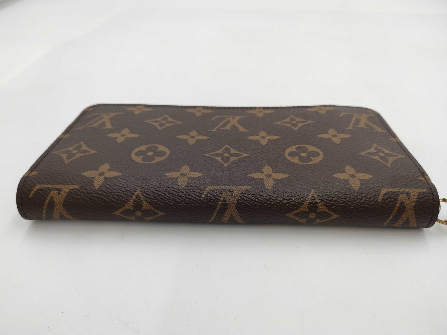 LOUIS VUITTON Monogram M42616 Zippy Wallet