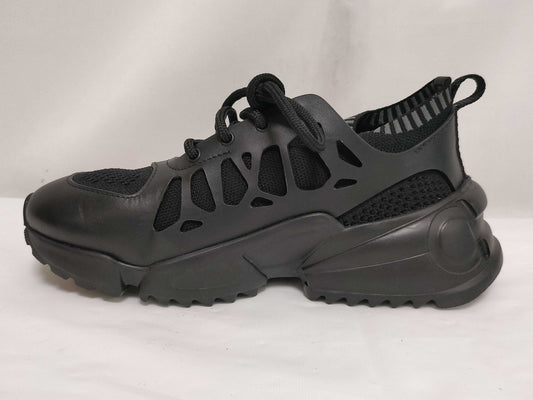 Salvatore Ferragamo Gancini Sneakers in Black