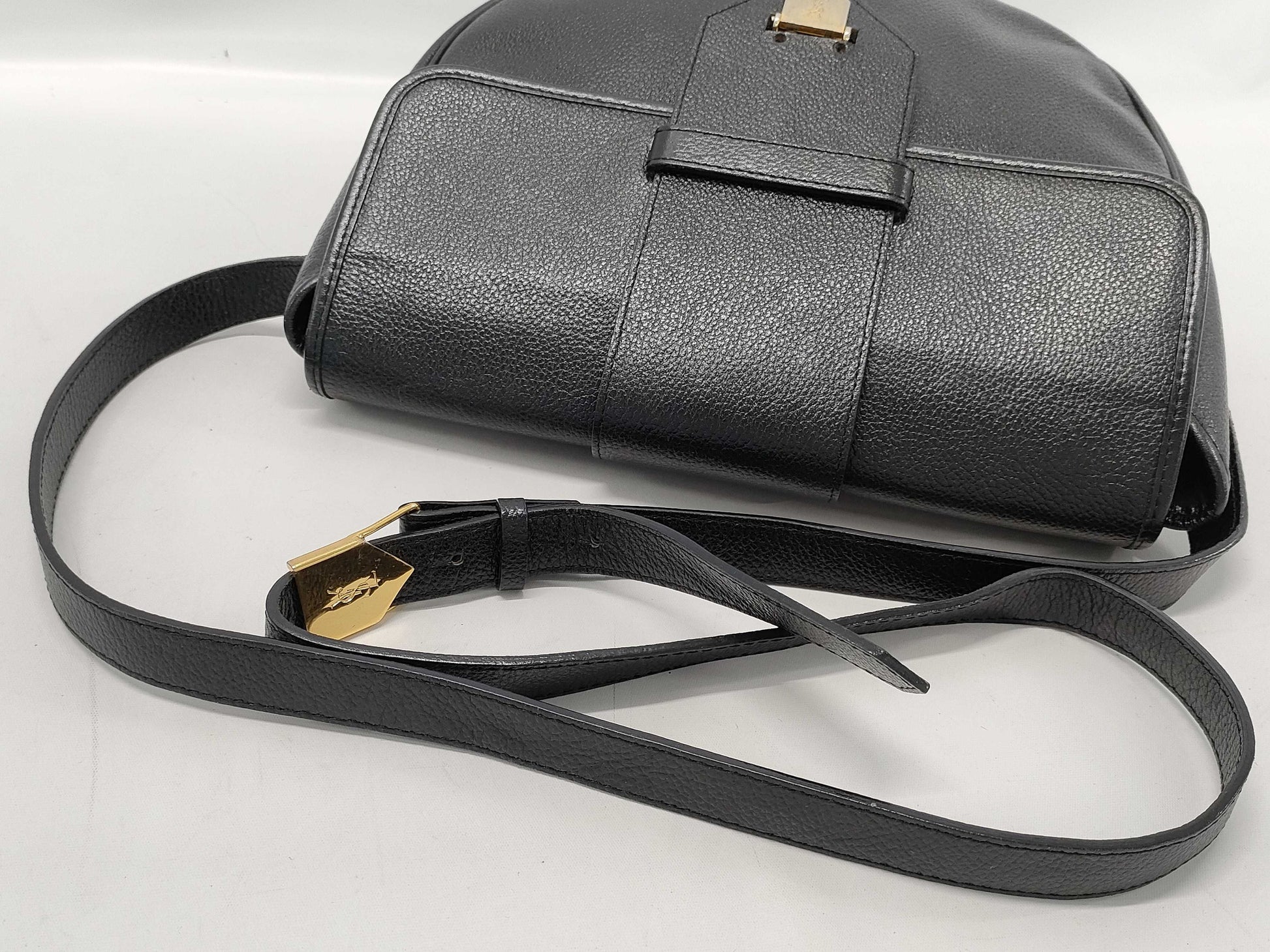 Yves Saint Laurent Leather Shoulder Bag