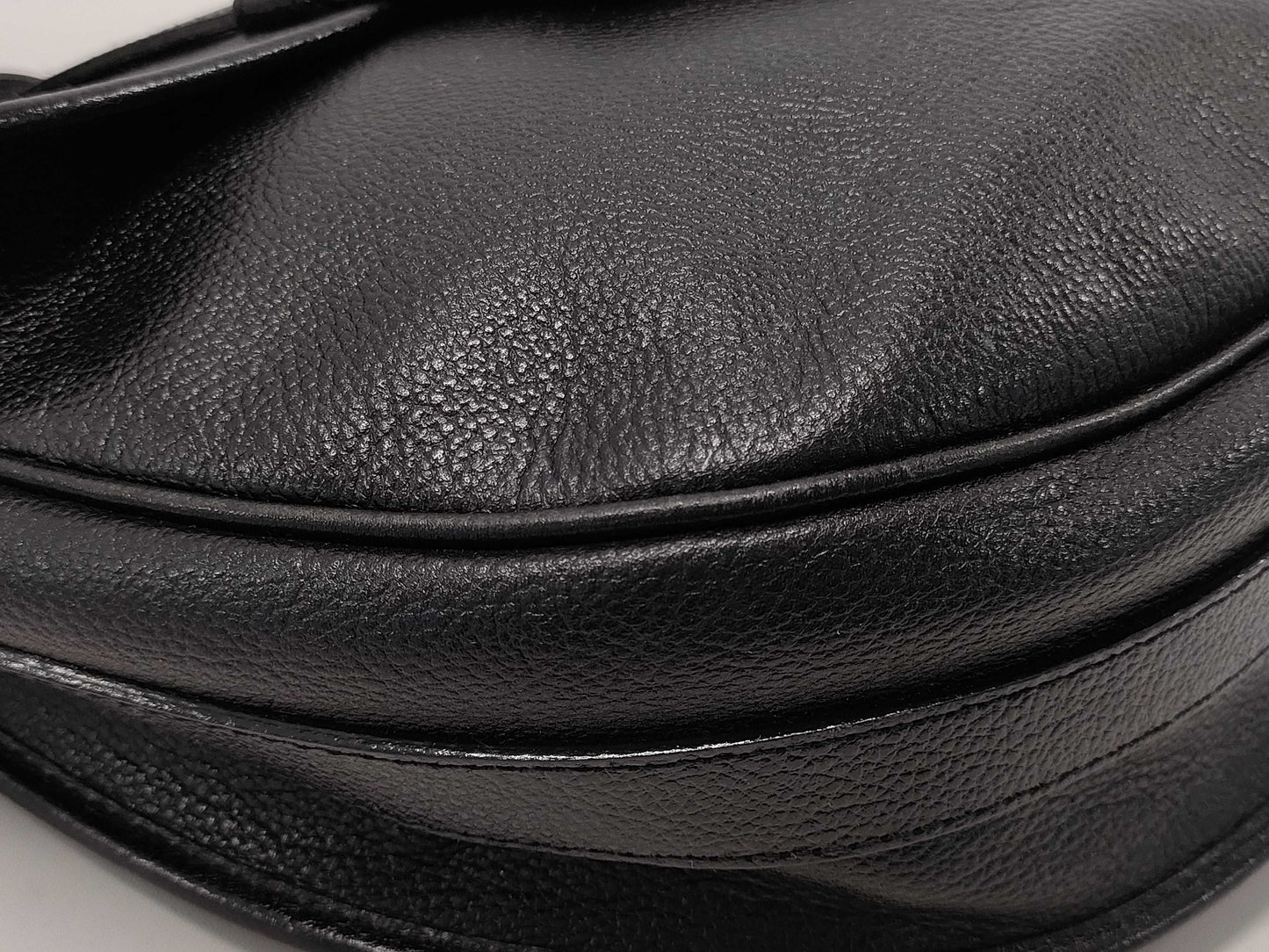 Yves Saint Laurent Leather Shoulder Bag