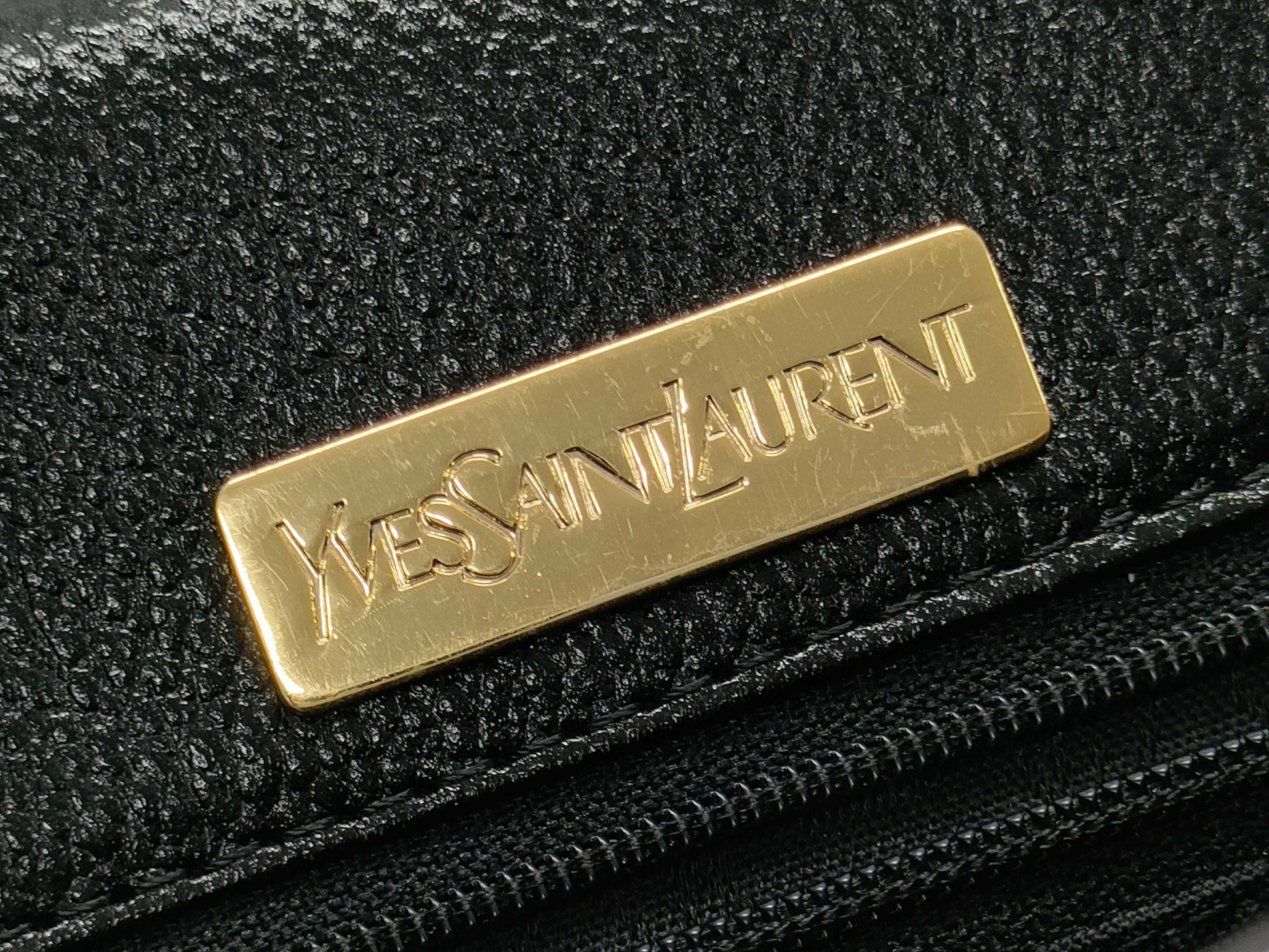 Yves Saint Laurent Leather Shoulder Bag