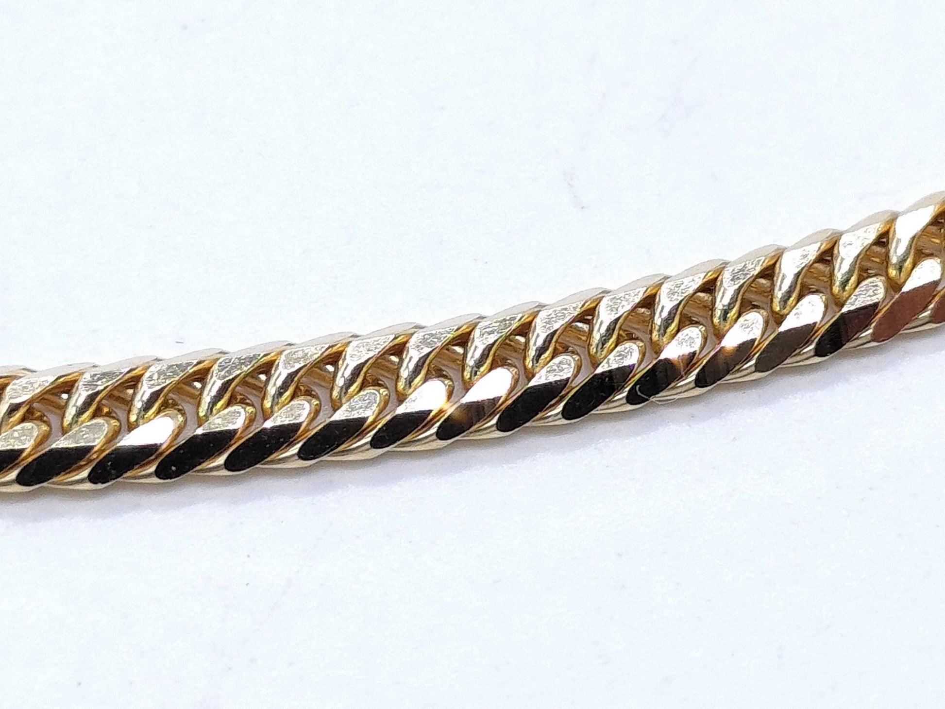 6-sided double 18K gold 20.2g necklace 
