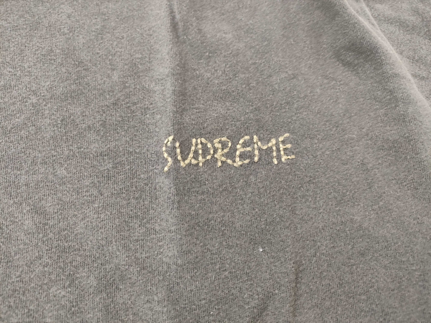 Supreme T-shirt Gray T-shirt
