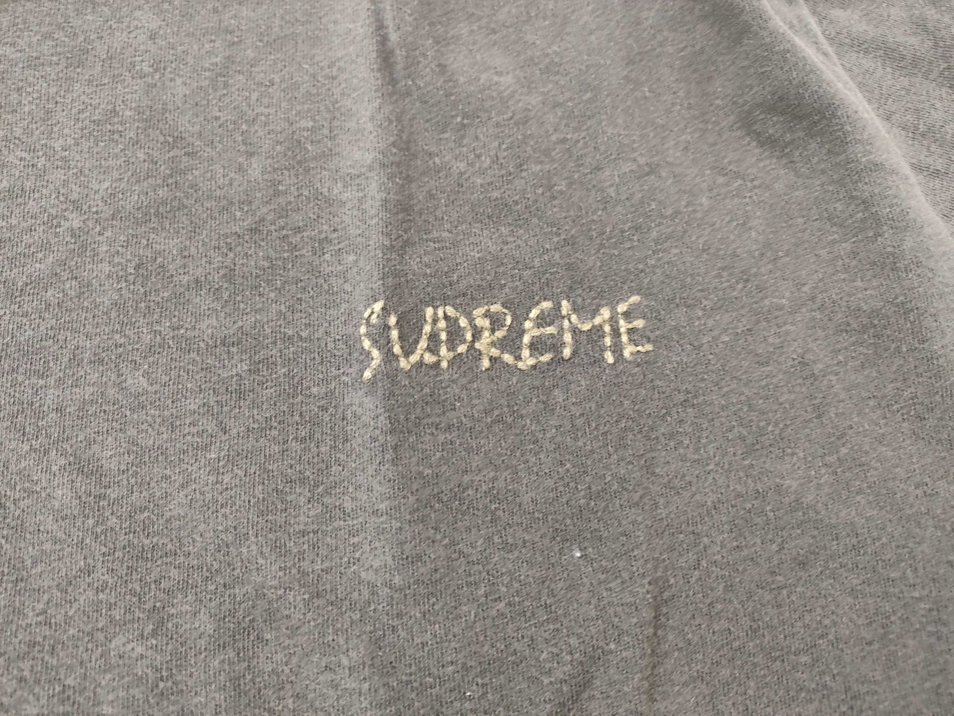 Supreme T-shirt Gray T-shirt
